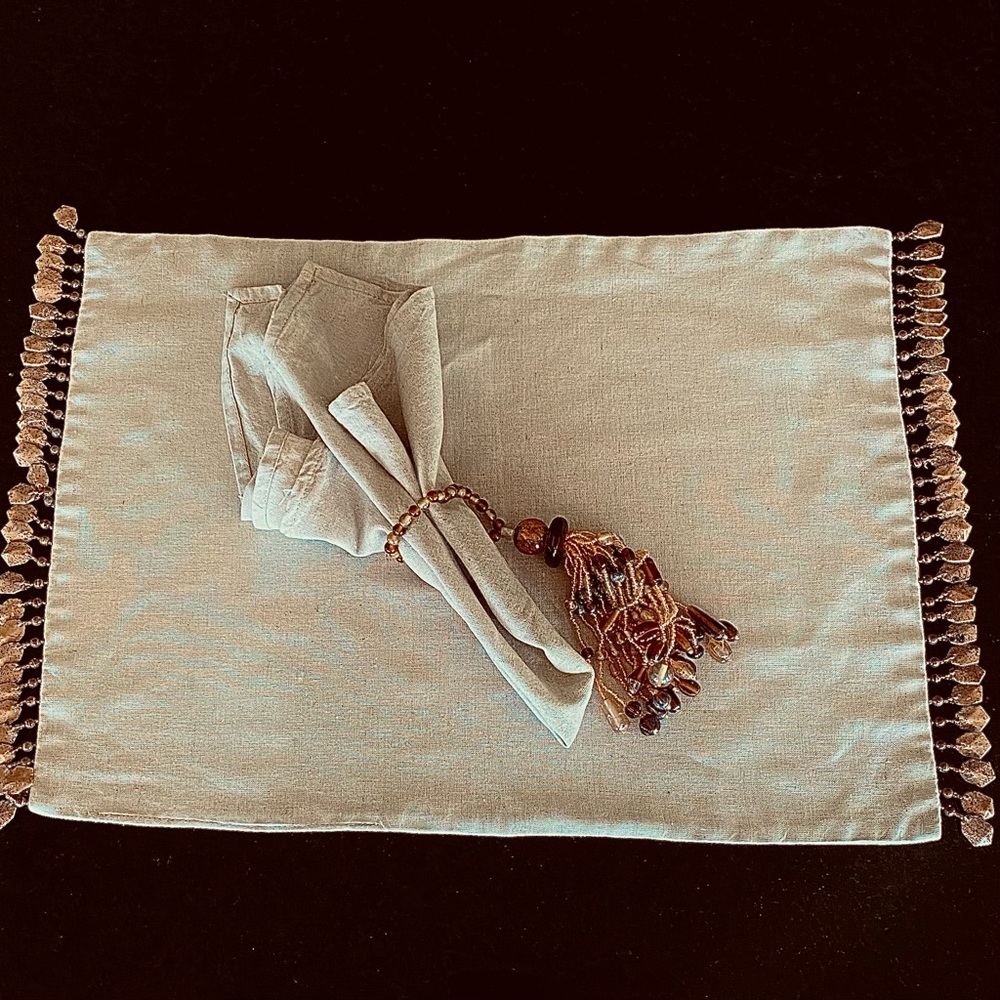 4 Beaded Linen Placemats and Napkins Pier 1